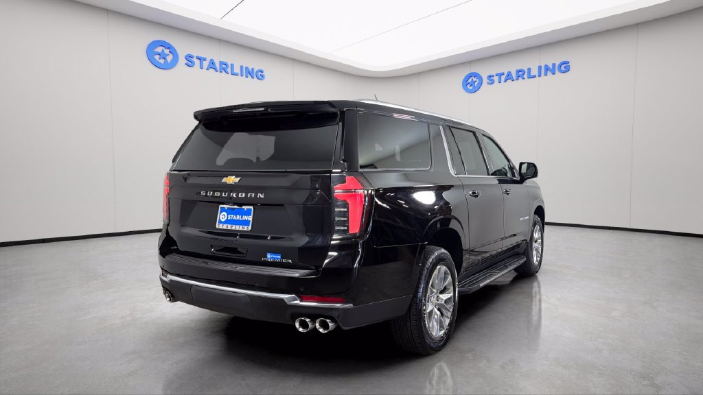 Used 2026 Chevrolet Suburban Premier AWD/4WD image 9