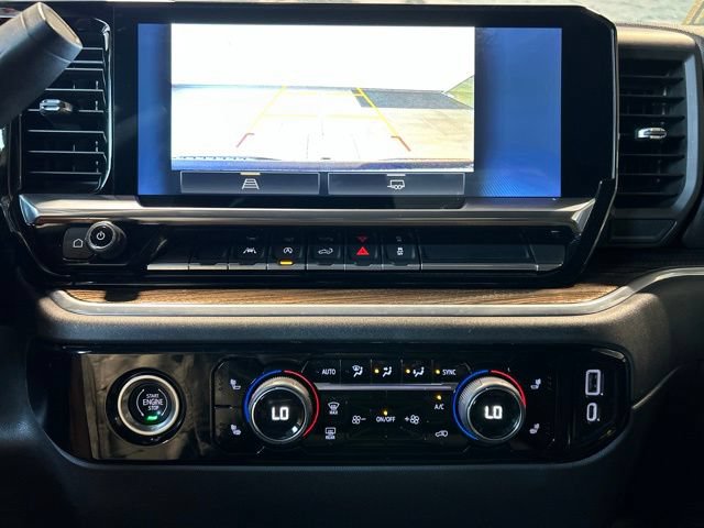 Used 2022 Chevrolet Silverado 1500 LT AWD/4WD image 7