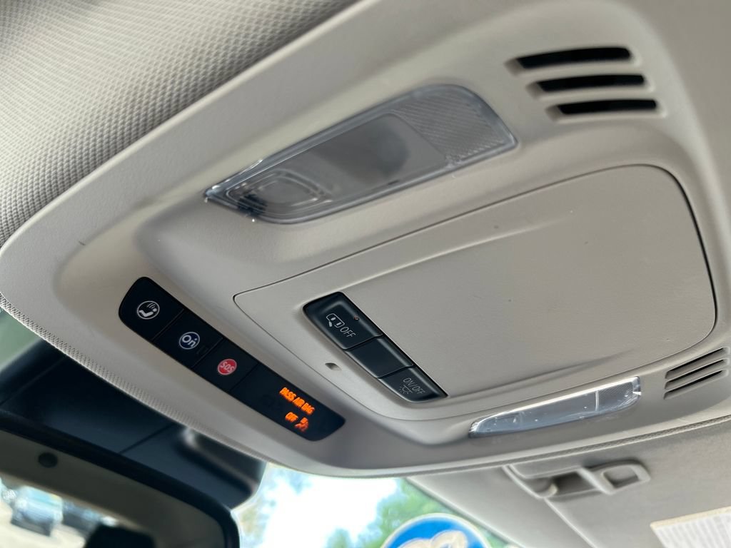 Used 2023 Buick Envision Essence FWD image 33