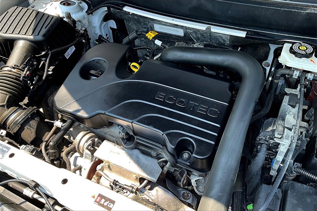 Used 2023 GMC Terrain SLE image 30