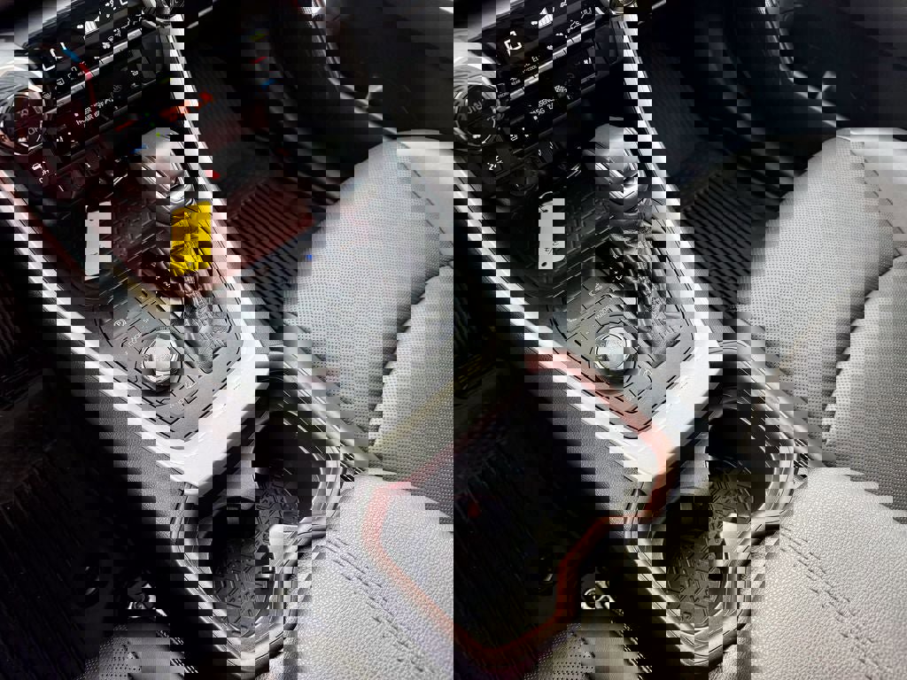 Used 2021 Toyota RAV4 Limited w/ Limited Grade Weather Package AWD/4WD image 24