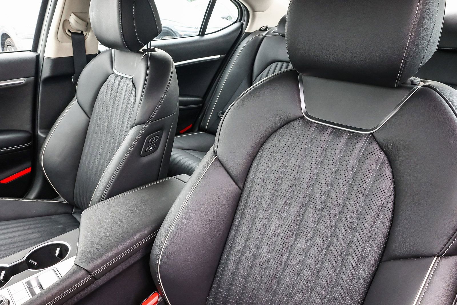 New 2026 Genesis G70 2.5T Prestige image 26