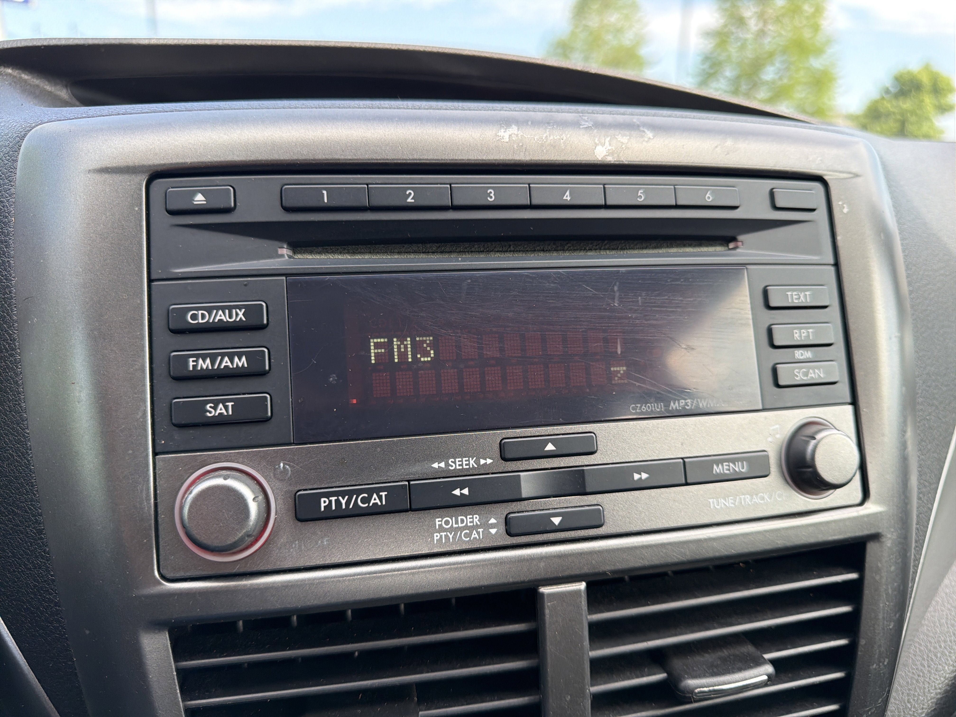 Used 2011 Subaru Impreza 2.5i image 17