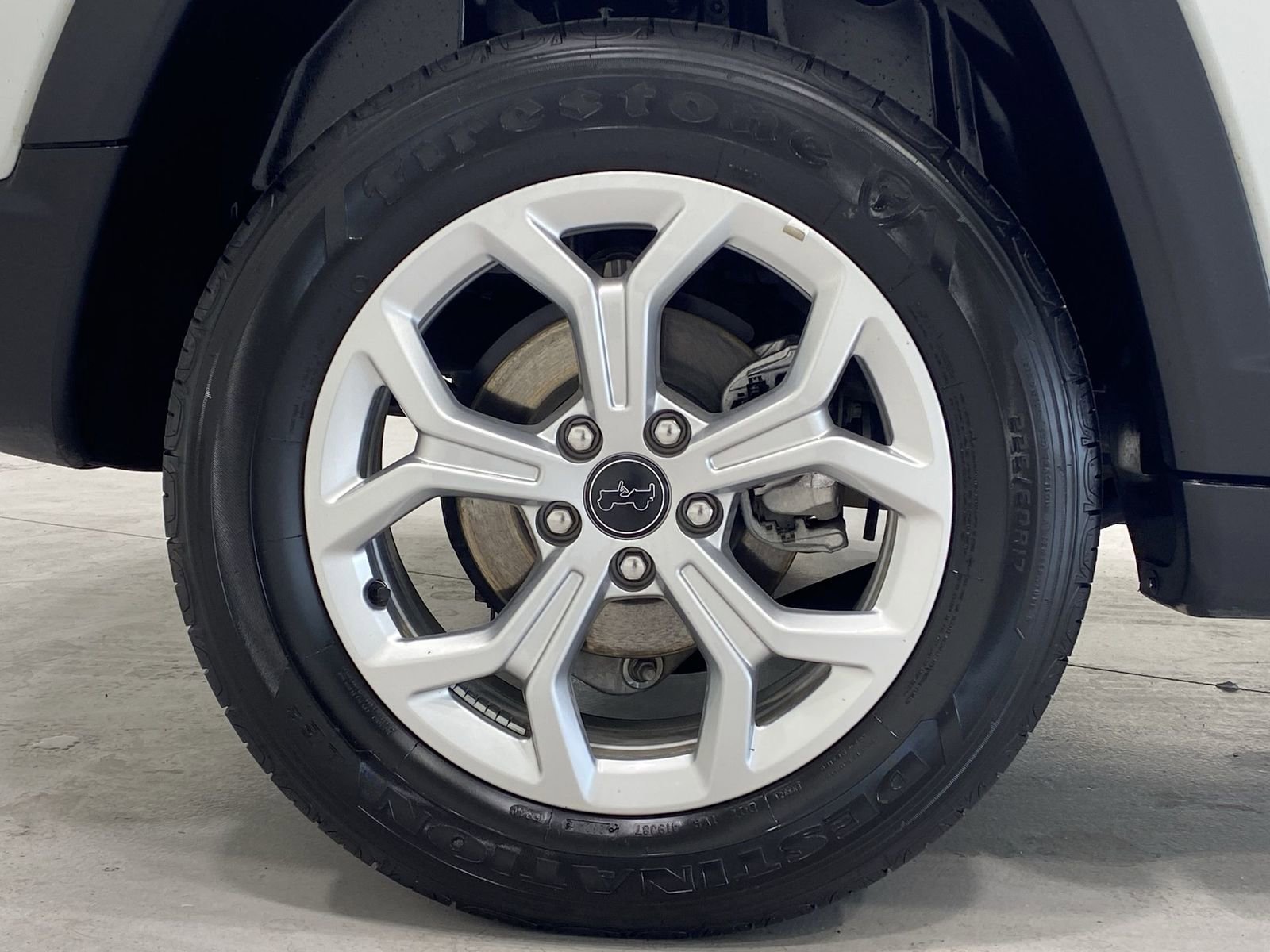 Used 2025 Jeep Compass Latitude image 10