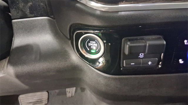 Used 2025 Chevrolet Silverado 1500 LT image 27