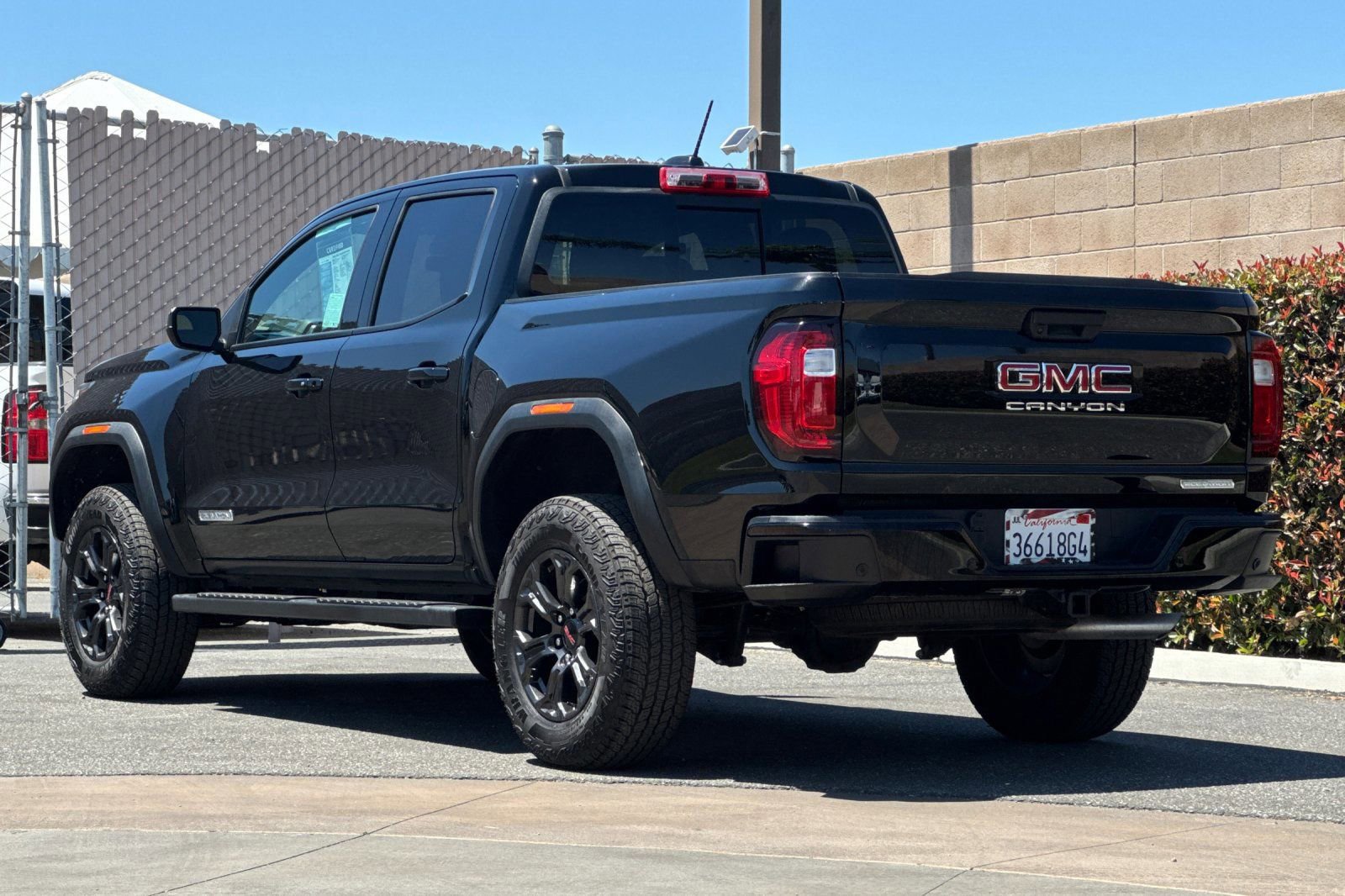 Used 2025 GMC Canyon Elevation RWD image 6