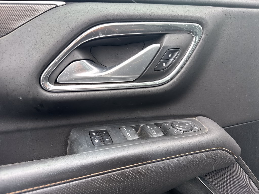 Used 2022 GMC Yukon AT4 AWD/4WD image 21
