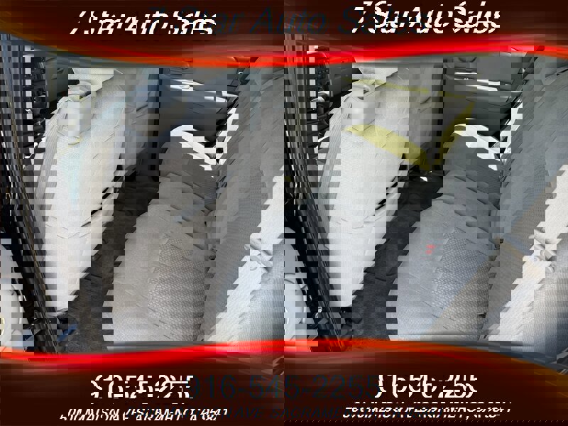 Used 2009 Chevrolet TrailBlazer LT w/ Cargo Convenience Package image 14