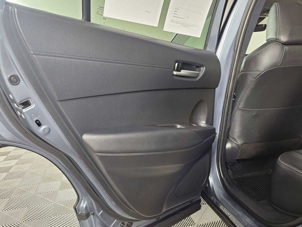 Used 2023 Toyota Corolla Cross XLE w/ Convenience Package image 31