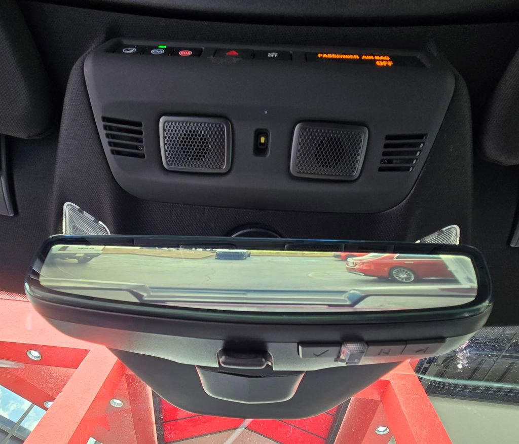 Used 2022 Chevrolet Corvette Stingray Preferred Cpe w/ Z51 Performance Package RWD image 30