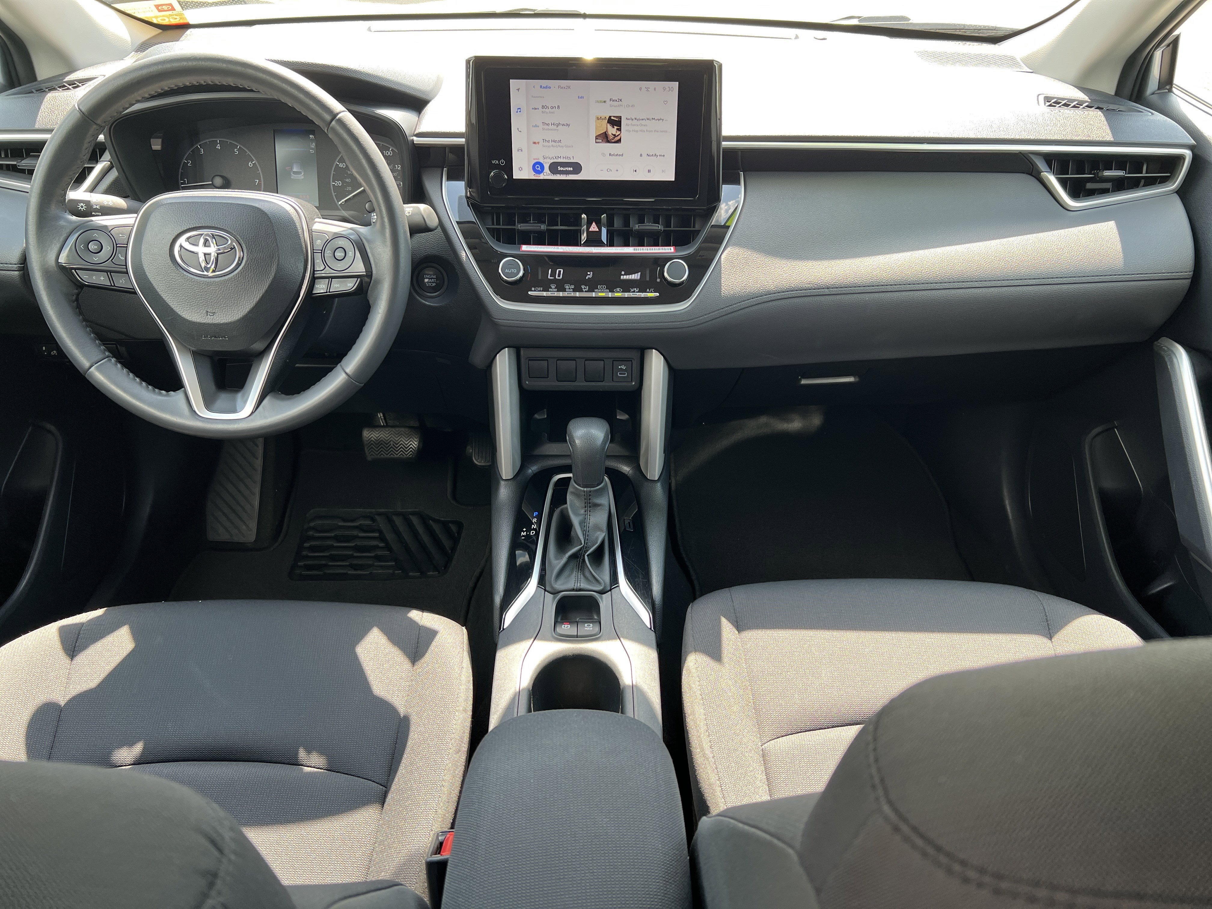 Certified 2024 Toyota Corolla Cross LE FWD image 4
