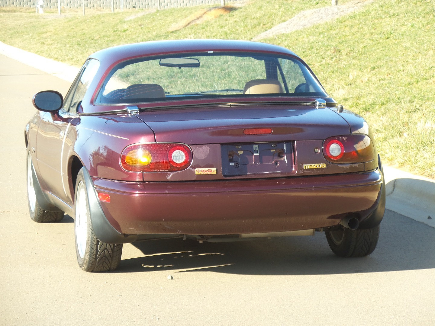 Used 1995 MAZDA MX-5 Miata RWD image 6