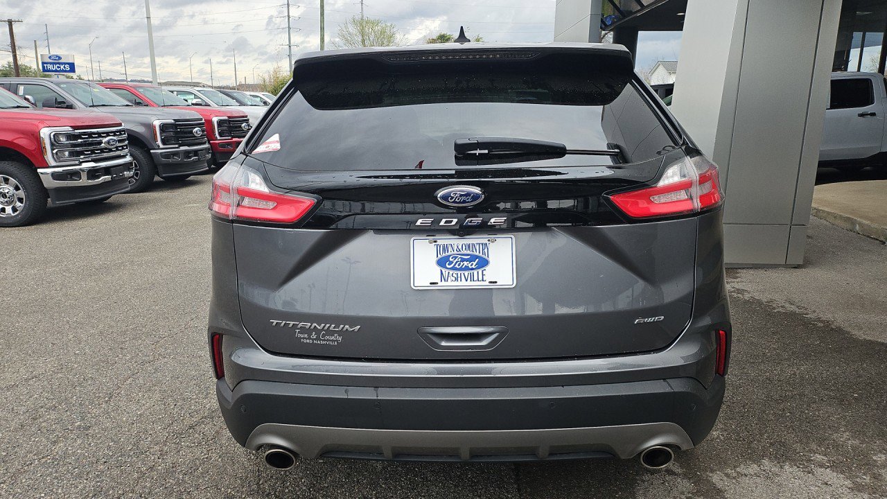 Used 2024 Ford Edge Titanium image 4