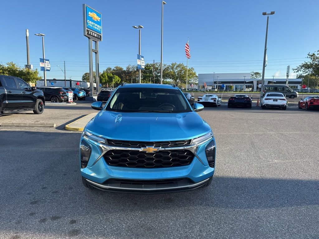 Used 2026 Chevrolet Trax LT image 3