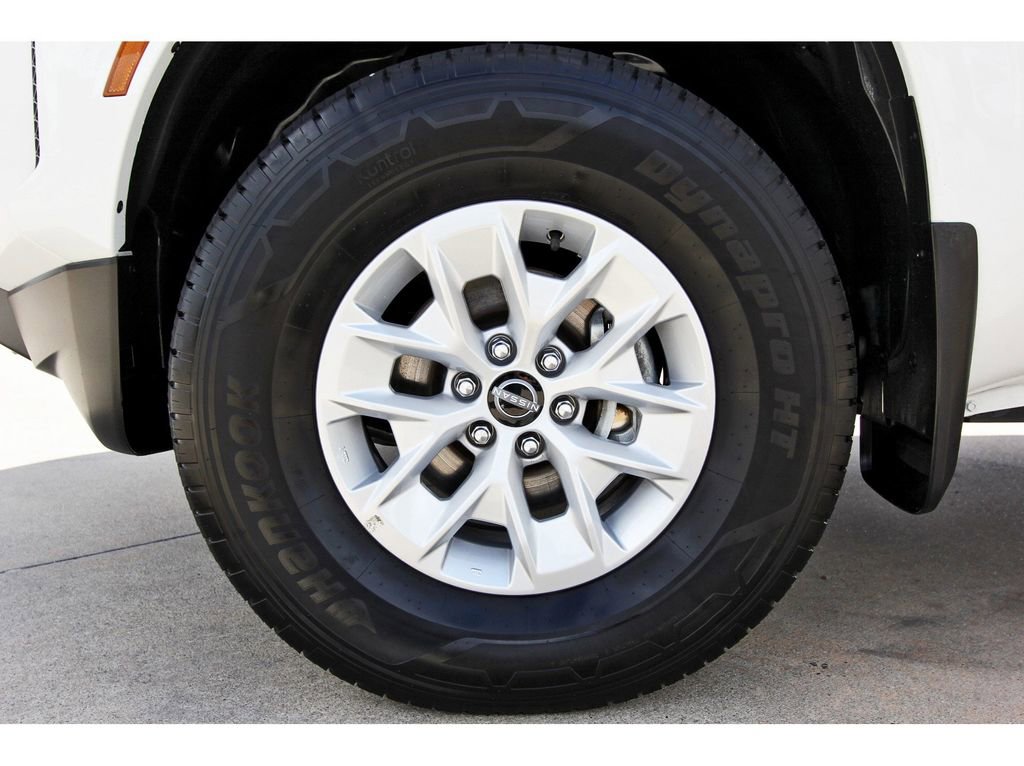 Certified 2024 Nissan Frontier SV w/ Technology Package image 29