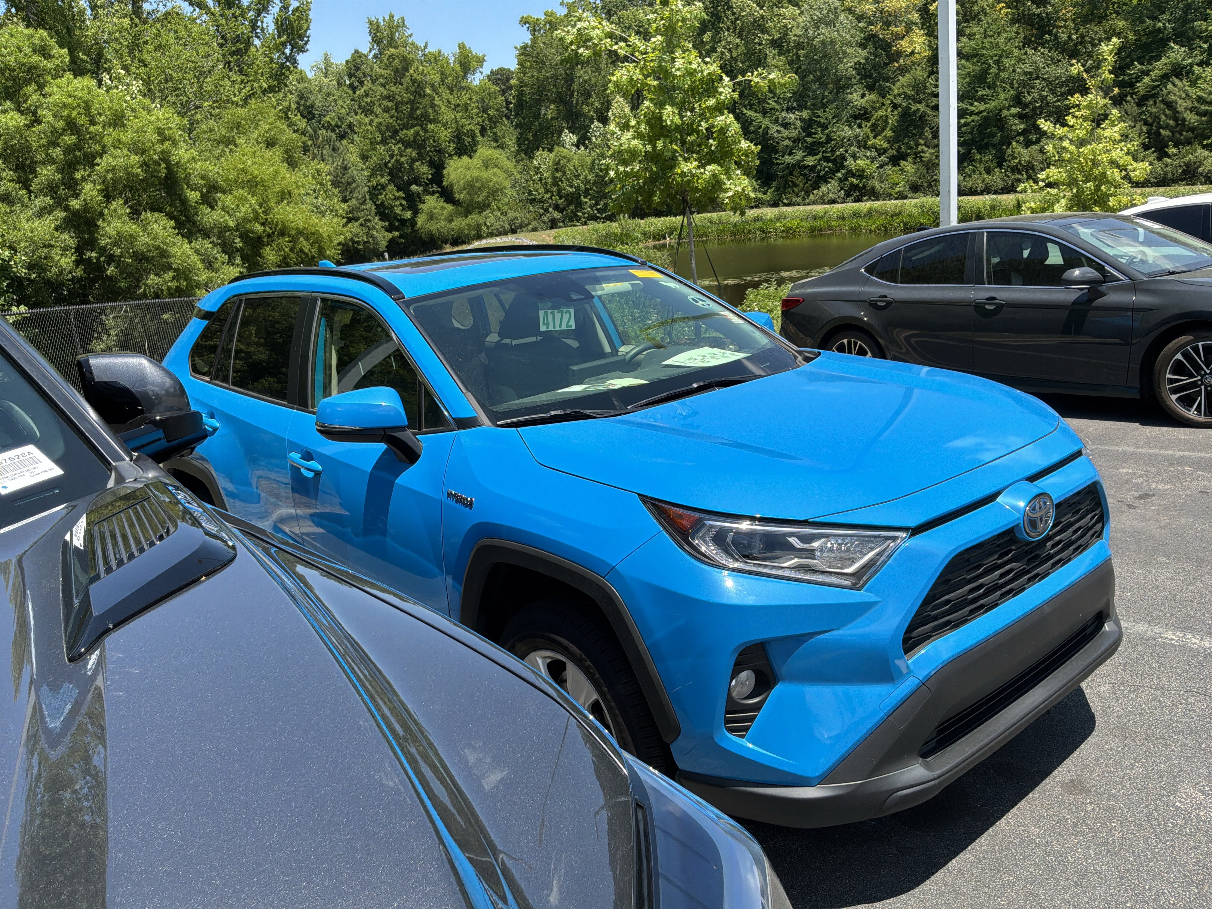 Used 2020 Toyota RAV4 XLE w/ Convenience Package AWD/4WD image 5