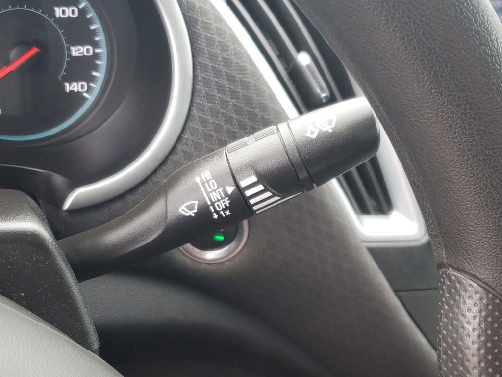 Used 2023 Chevrolet Malibu LT image 28