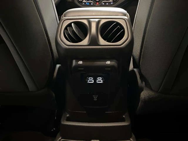 Used 2025 Jeep Wrangler Unlimited Sahara w/ Safety Group image 69