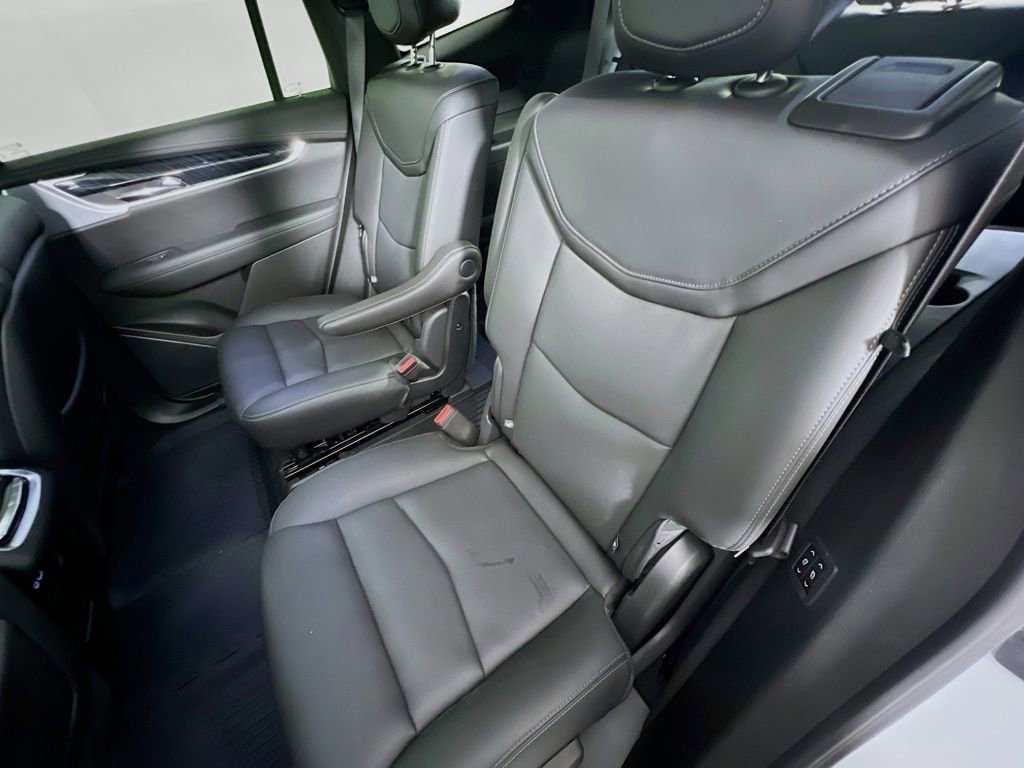 Used 2024 Cadillac XT6 Premium Luxury w/ Technology Package image 26