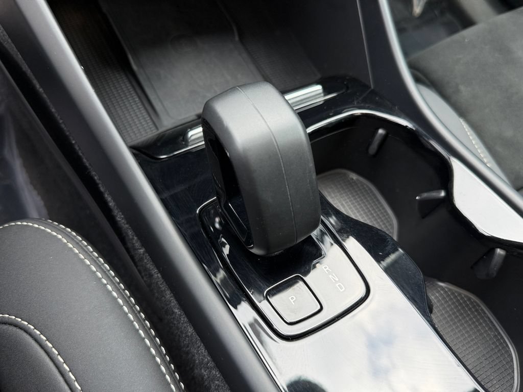 Certified 2023 Volvo C40 P8 Recharge Ultimate AWD/4WD image 25