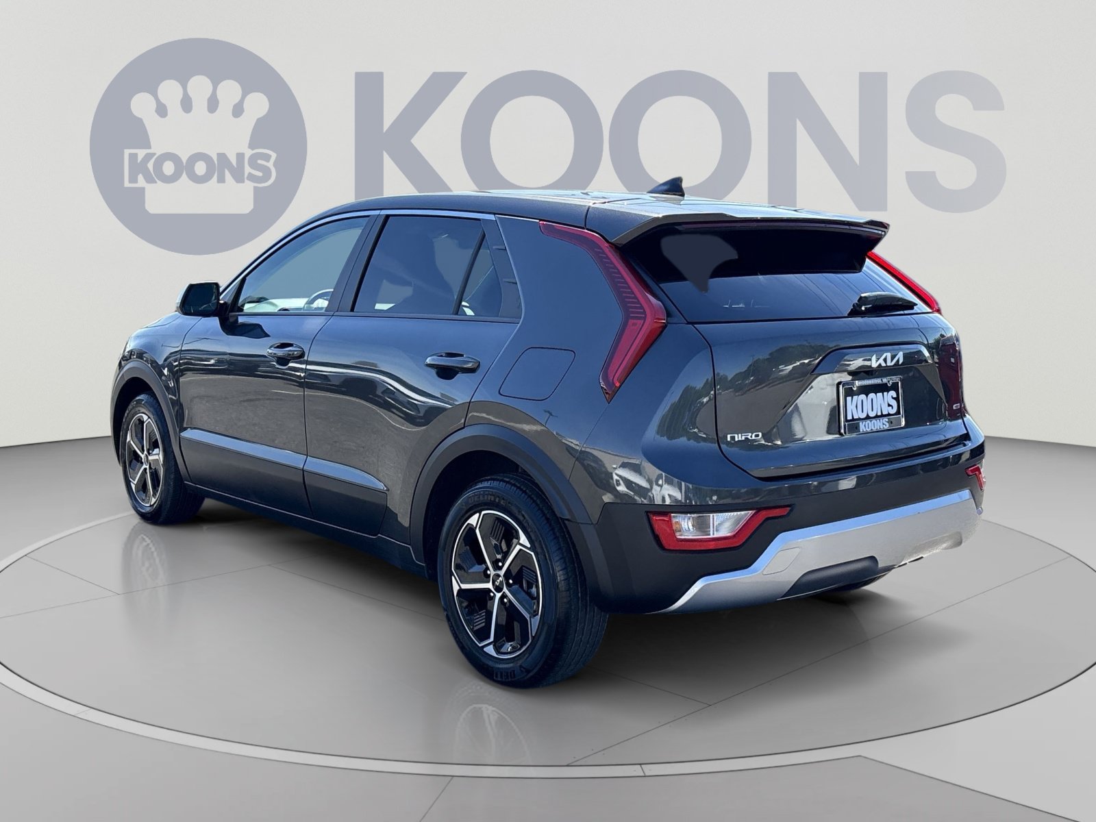 Used 2025 Kia Niro LX FWD image 4