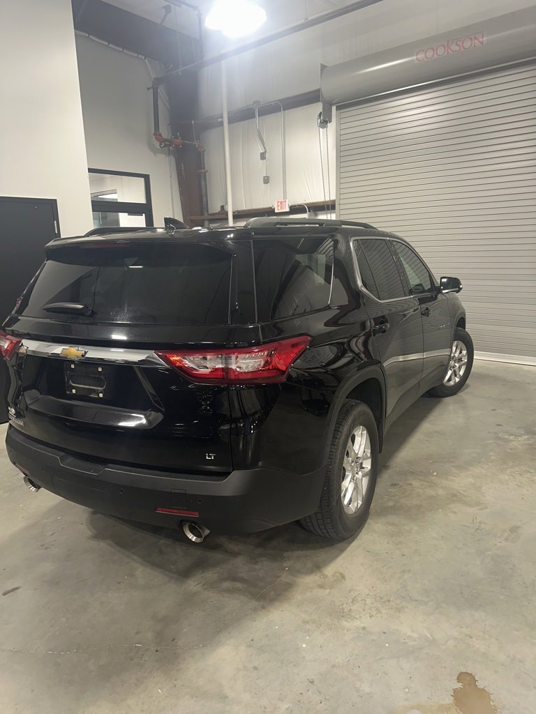 Used 2020 Chevrolet Traverse LT image 3