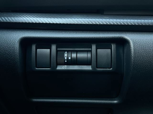 Used 2025 Subaru Crosstrek 2.5i Limited w/ Popular Package #3A image 18