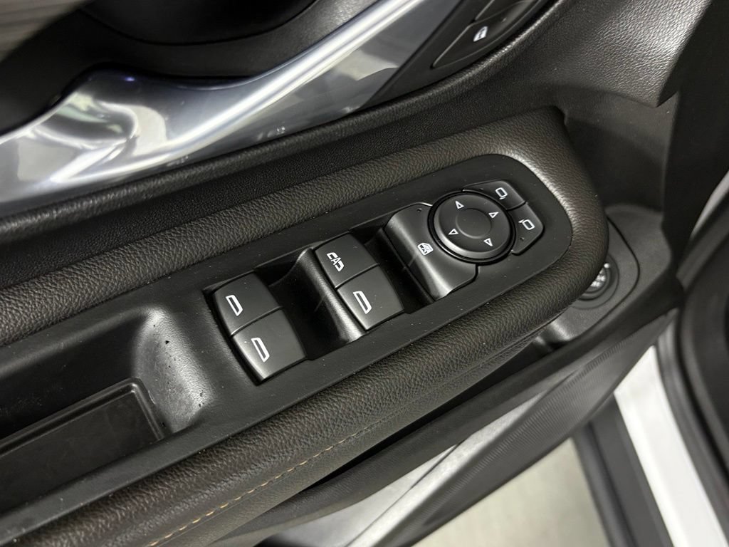 Used 2020 GMC Terrain SLT w/ Preferred Package FWD image 14