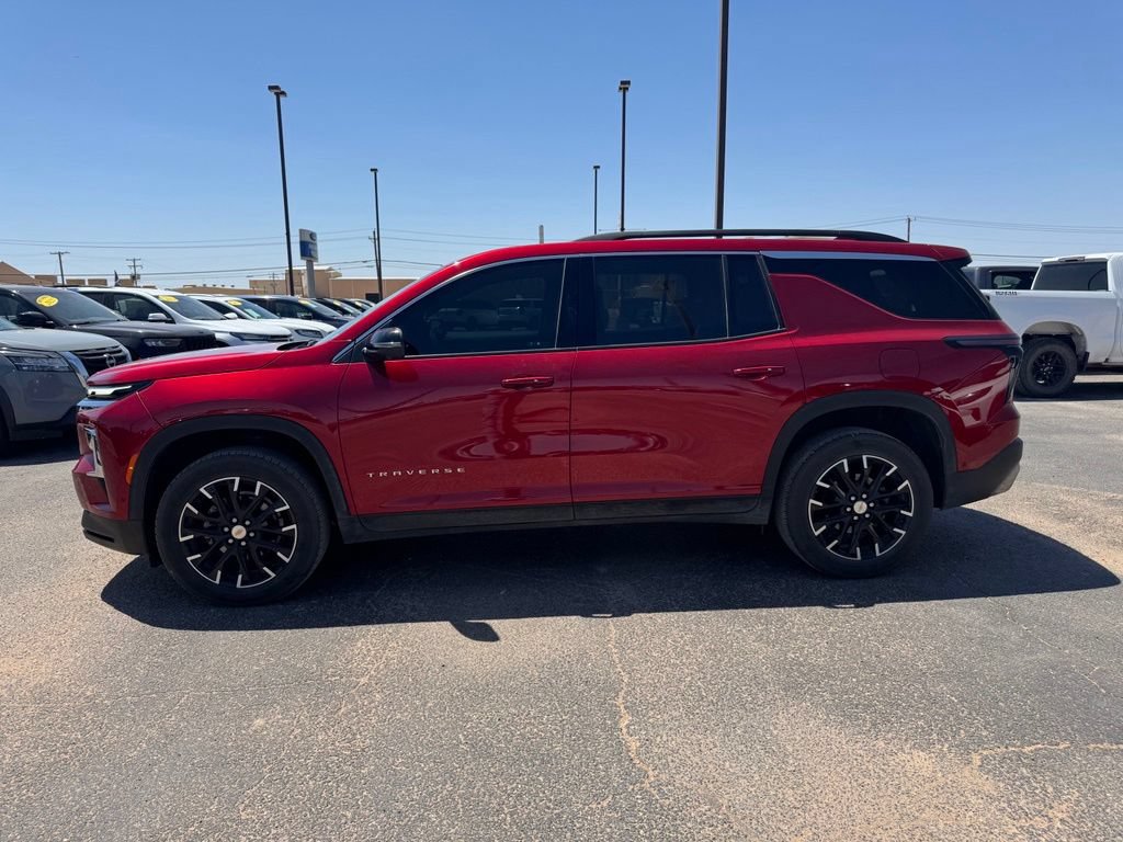 Used 2024 Chevrolet Traverse LT w/ Enhanced Driving Package