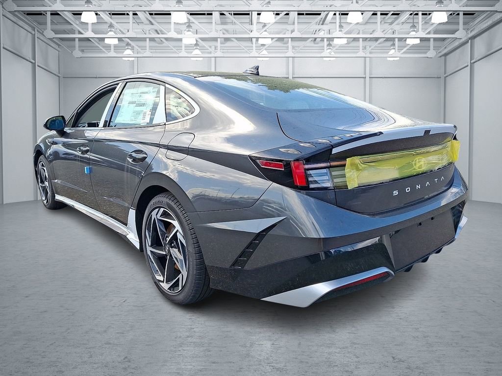 New 2026 Hyundai Sonata SEL FWD image 2