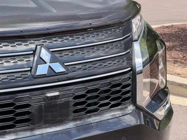 Used 2024 Mitsubishi Outlander SE FWD image 6