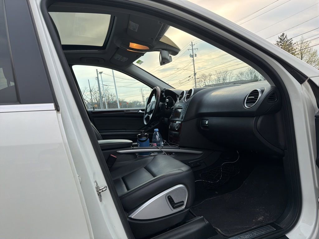 Used 2011 Mercedes-Benz ML 350 4MATIC image 2