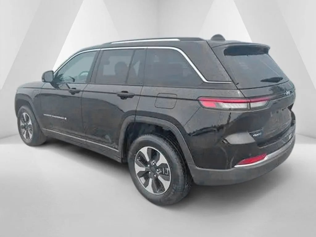 Used 2024 Jeep Grand Cherokee Limited 4xe AWD/4WD image 5