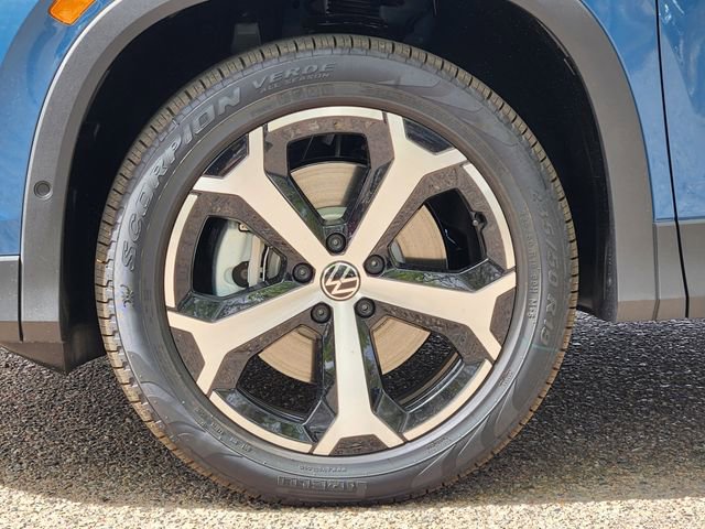 New 2026 Volkswagen Tiguan SE image 9