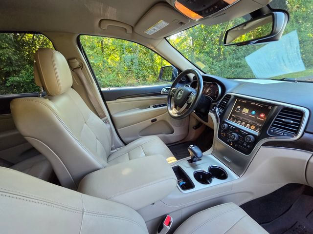 Used 2014 Jeep Grand Cherokee Limited w/ Trailer Tow Group IV RWD image 25