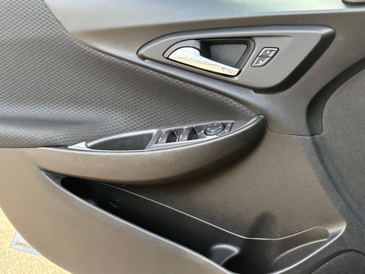 Used 2025 Chevrolet Malibu LS image 26