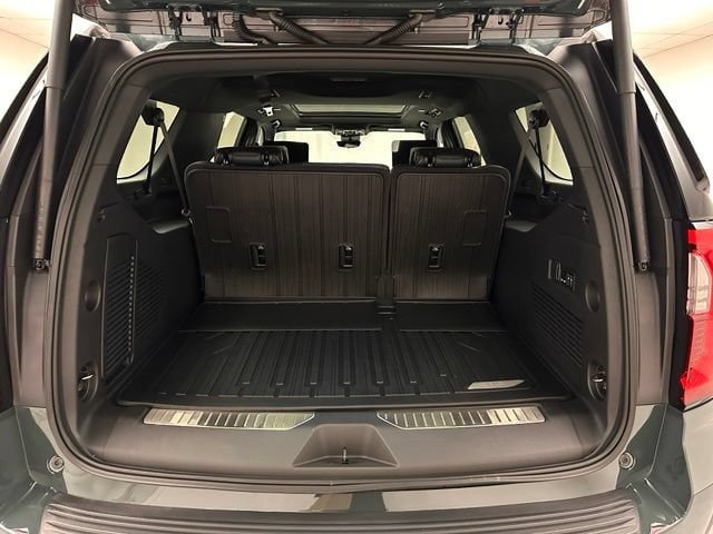New 2026 GMC Yukon XL AT4 w/ AT4 Premium Plus Package AWD/4WD image 28