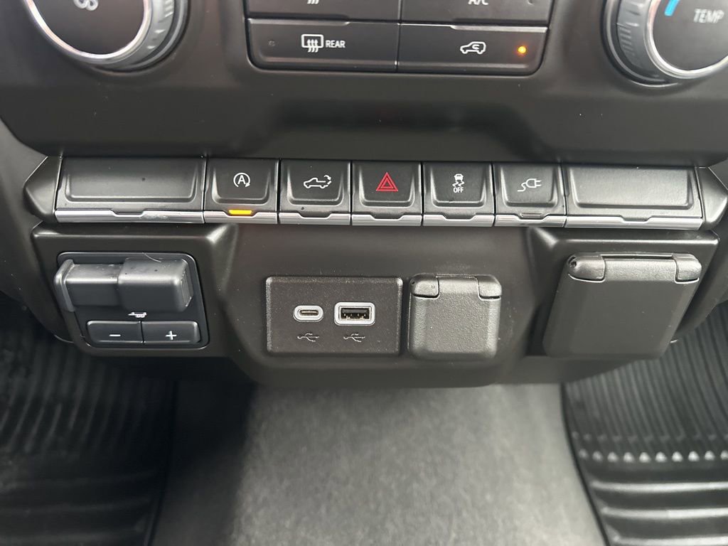 Used 2022 Chevrolet Silverado 1500 Custom image 5