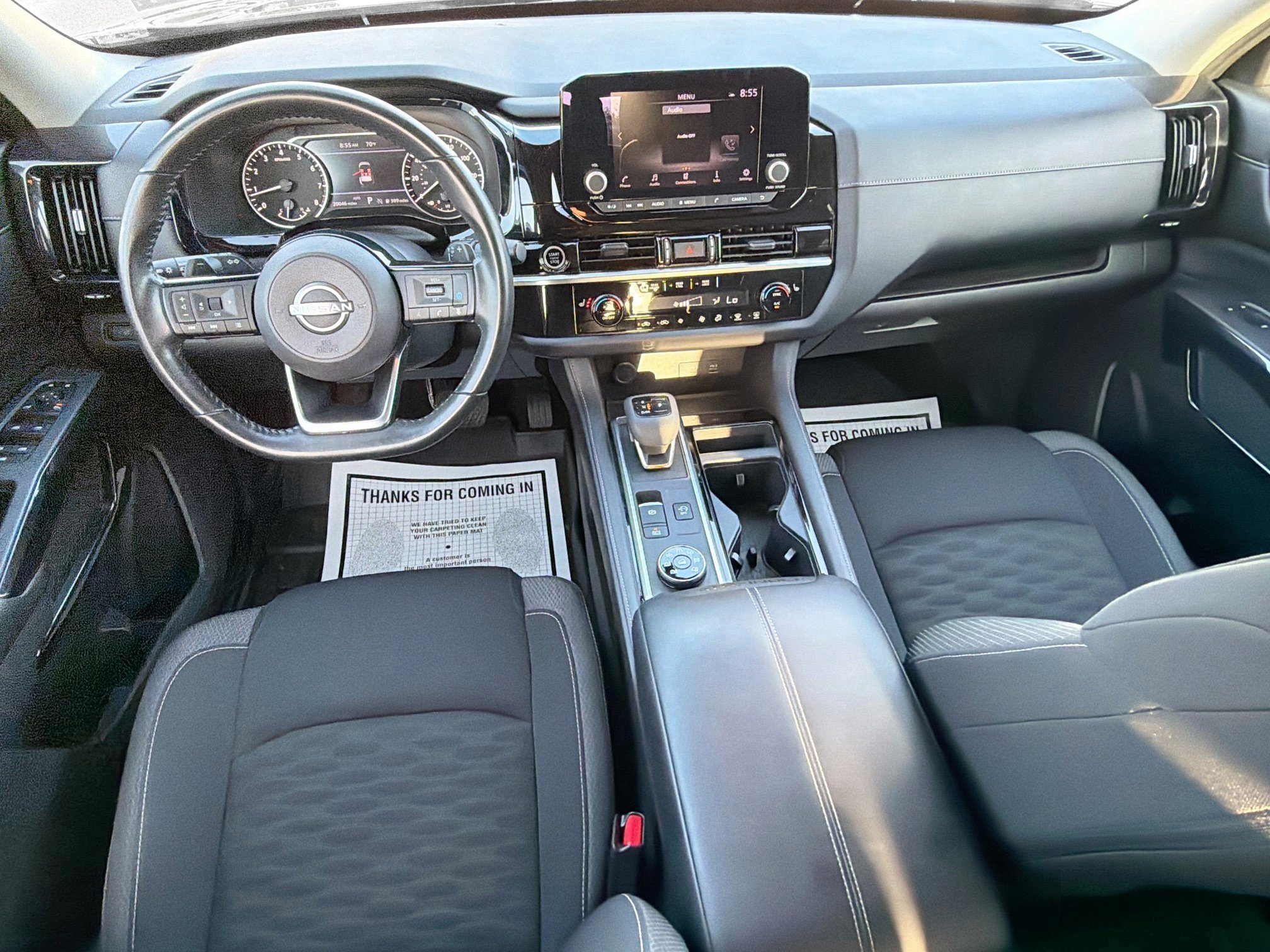 Used 2023 Nissan Pathfinder SV w/ SV Premium Package image 15