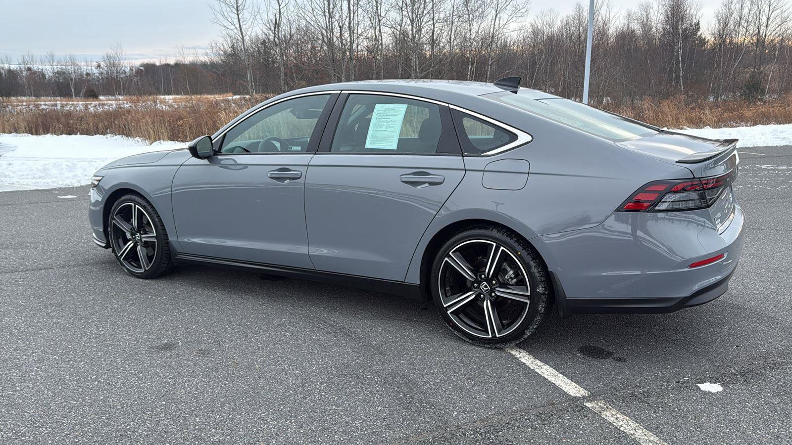 Used 2023 Honda Accord Sport image 10