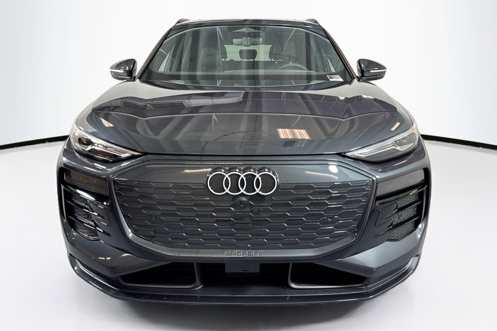 New 2027 Audi Q6 e-tron Premium image 2