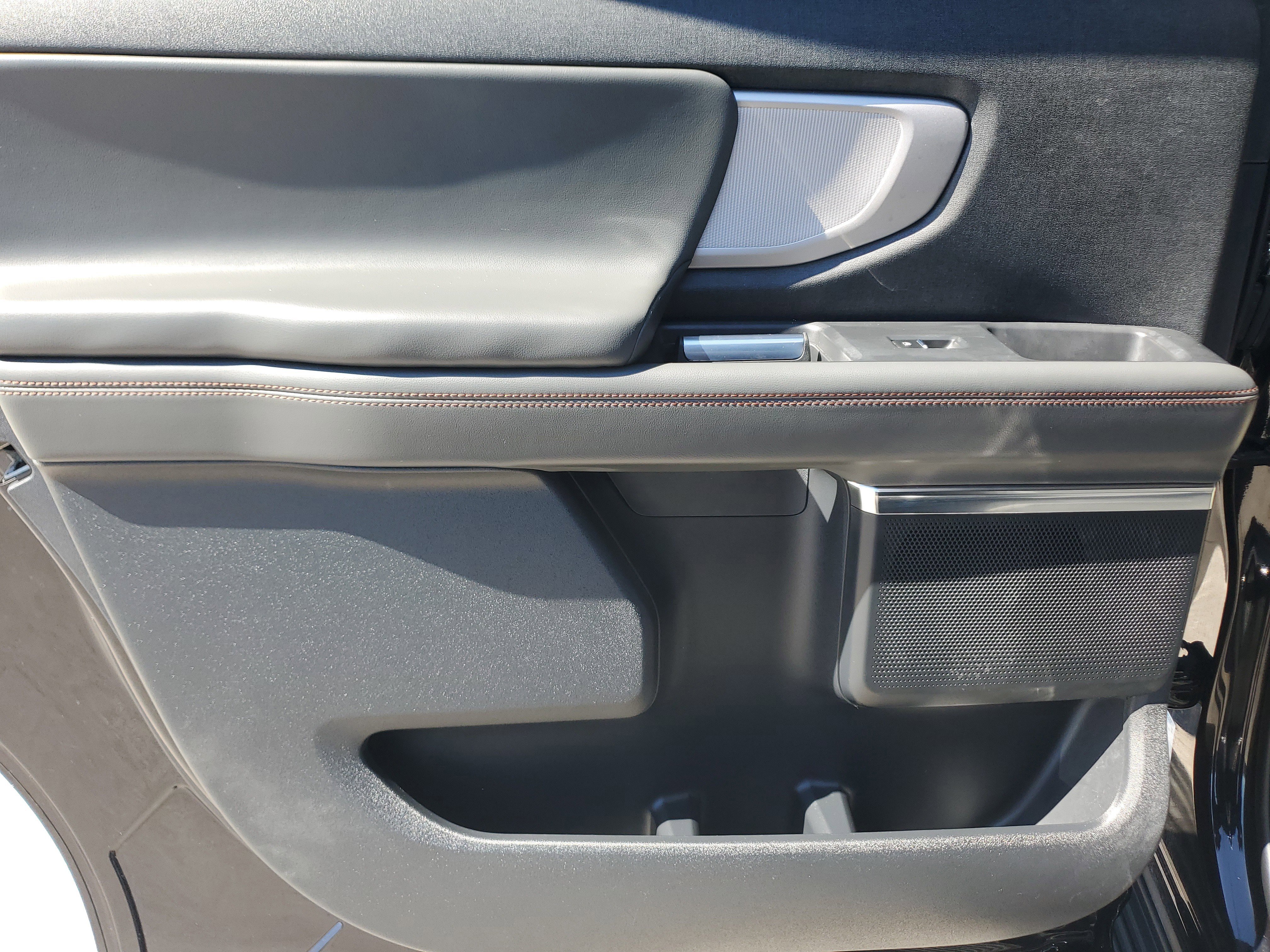 Used 2025 Ford Expedition Max Active image 29