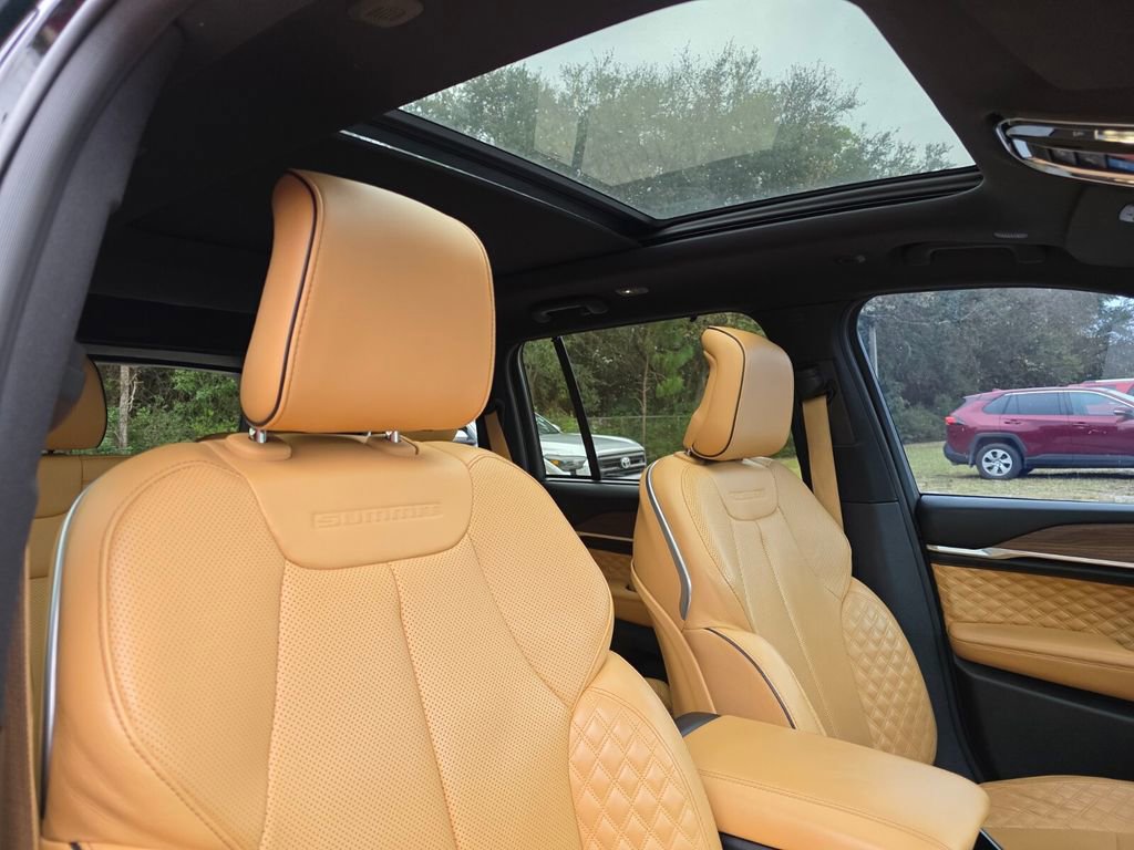 Used 2022 Jeep Grand Cherokee Summit w/ Adv Protech Group IV image 15