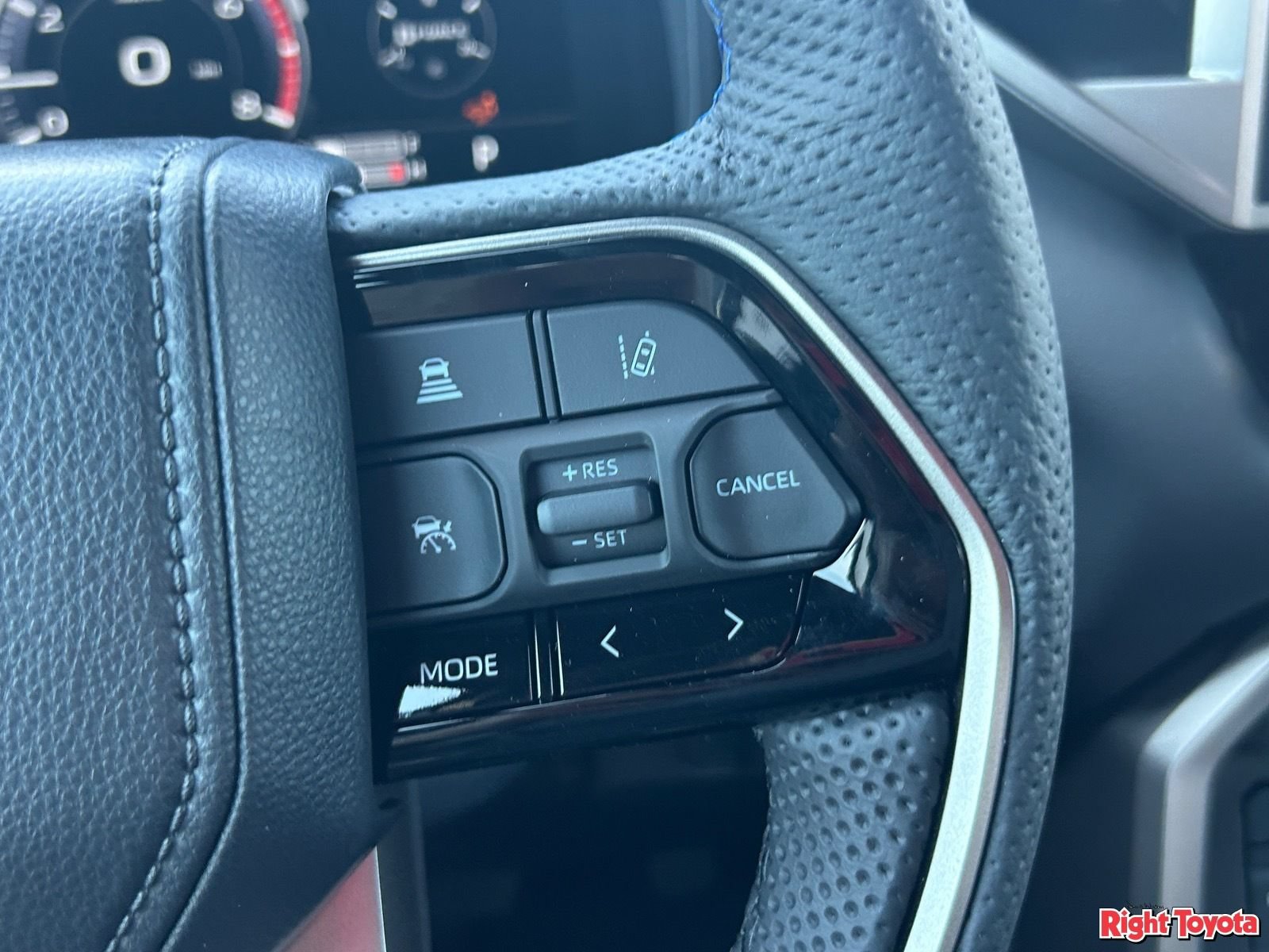 New 2026 Toyota Tundra Platinum AWD/4WD image 32