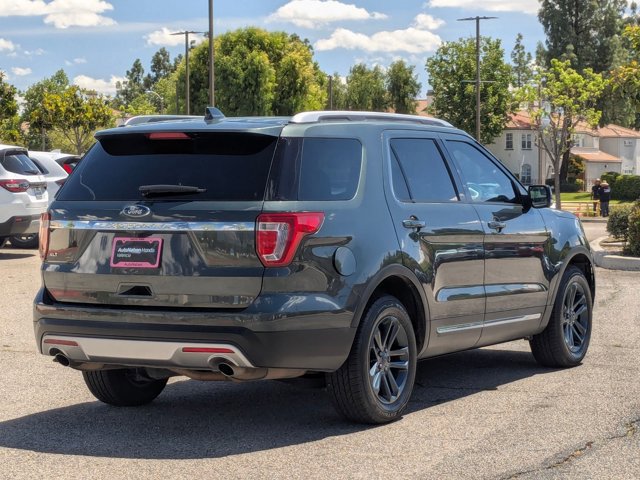 Used 2016 Ford Explorer XLT image 5