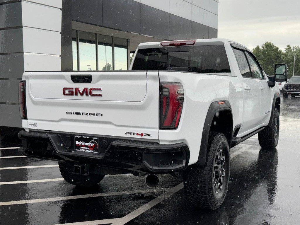 Used 2026 GMC Sierra 2500 AT4X AWD/4WD image 4