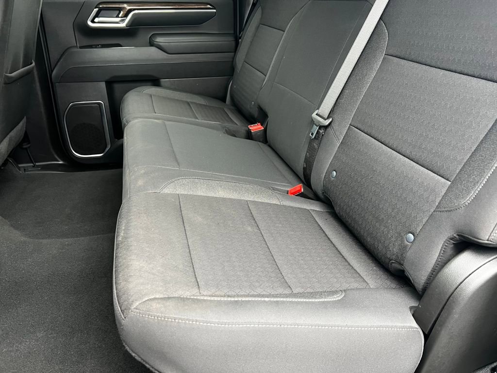 Used 2025 Chevrolet Silverado 2500 LT w/ Convenience Package AWD/4WD image 14