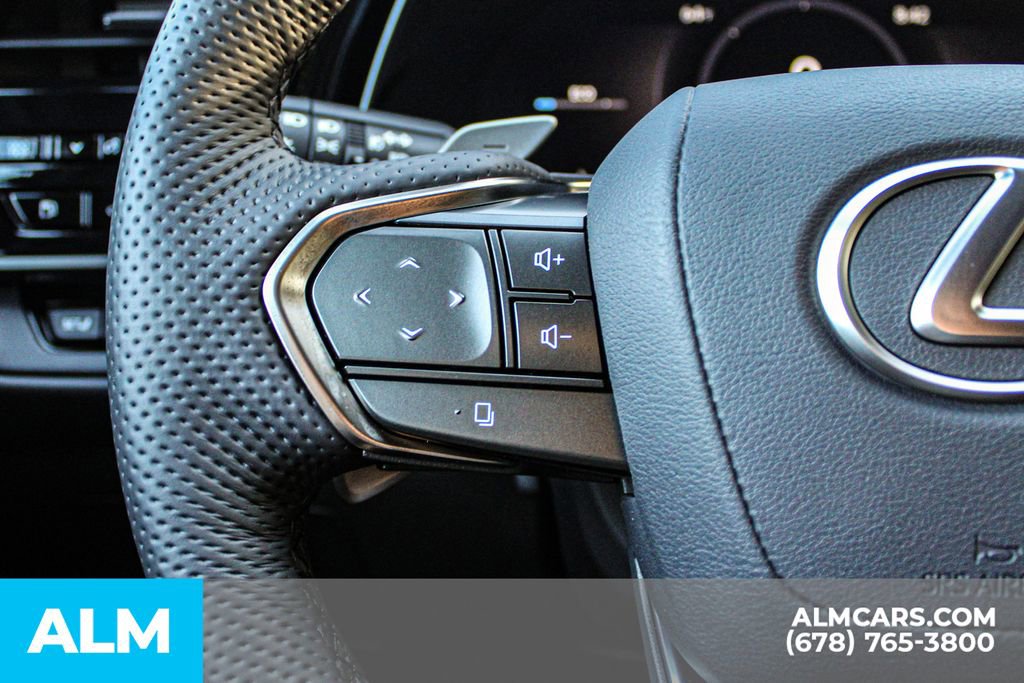 Used 2025 Lexus TX 500h AWD image 29