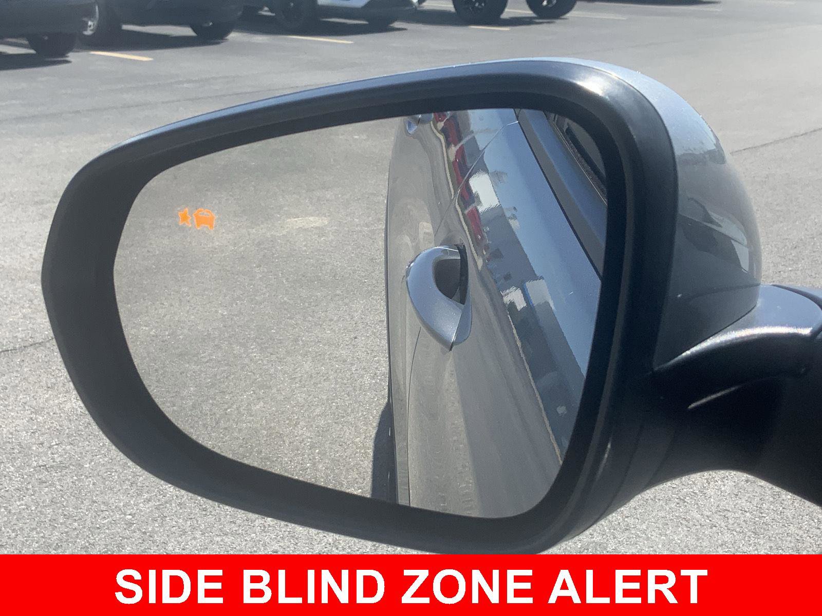 Used 2025 Chevrolet TrailBlazer LT w/ Convenience Package image 21