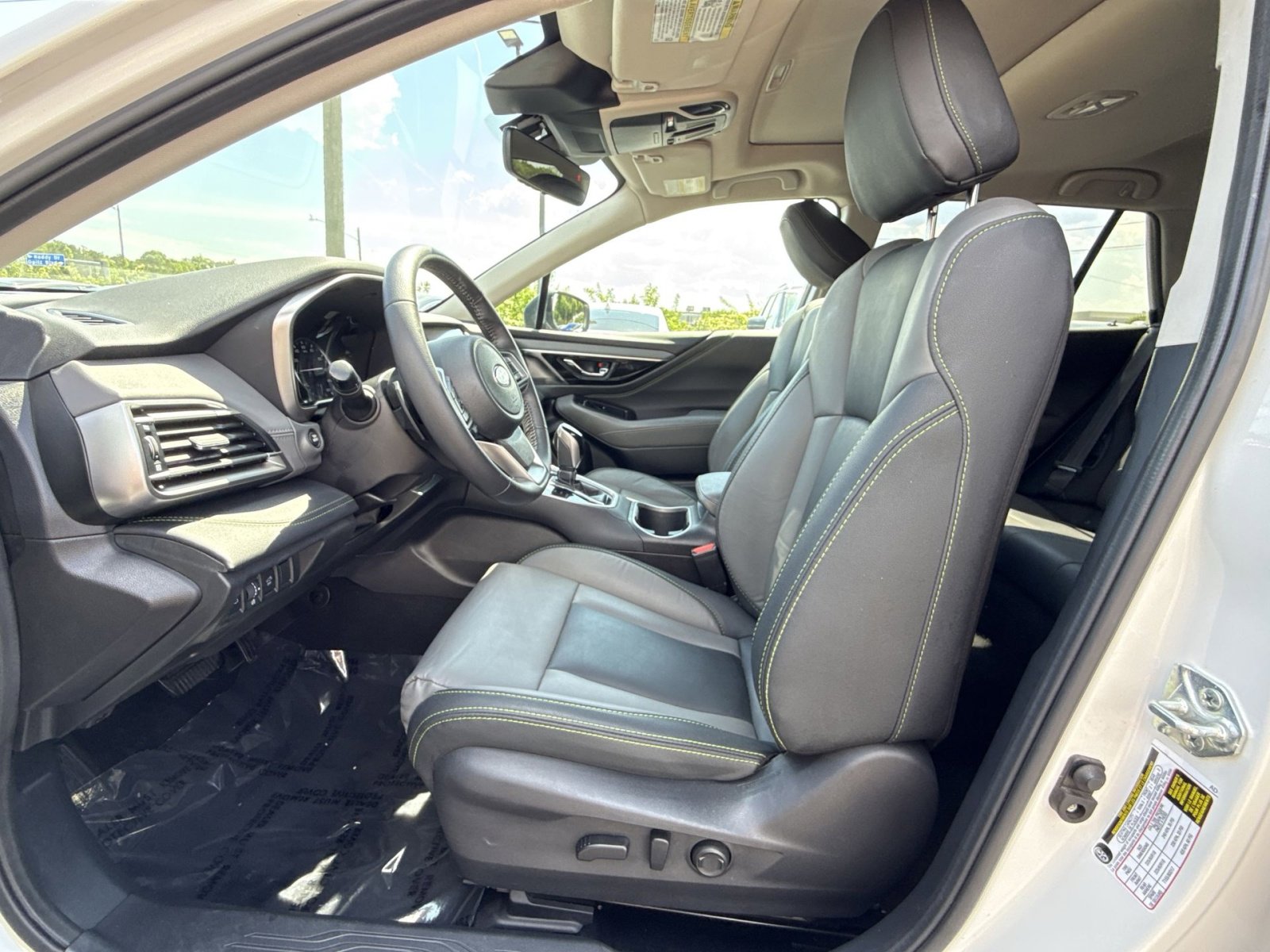 Used 2023 Subaru Outback Onyx Edition AWD/4WD image 13